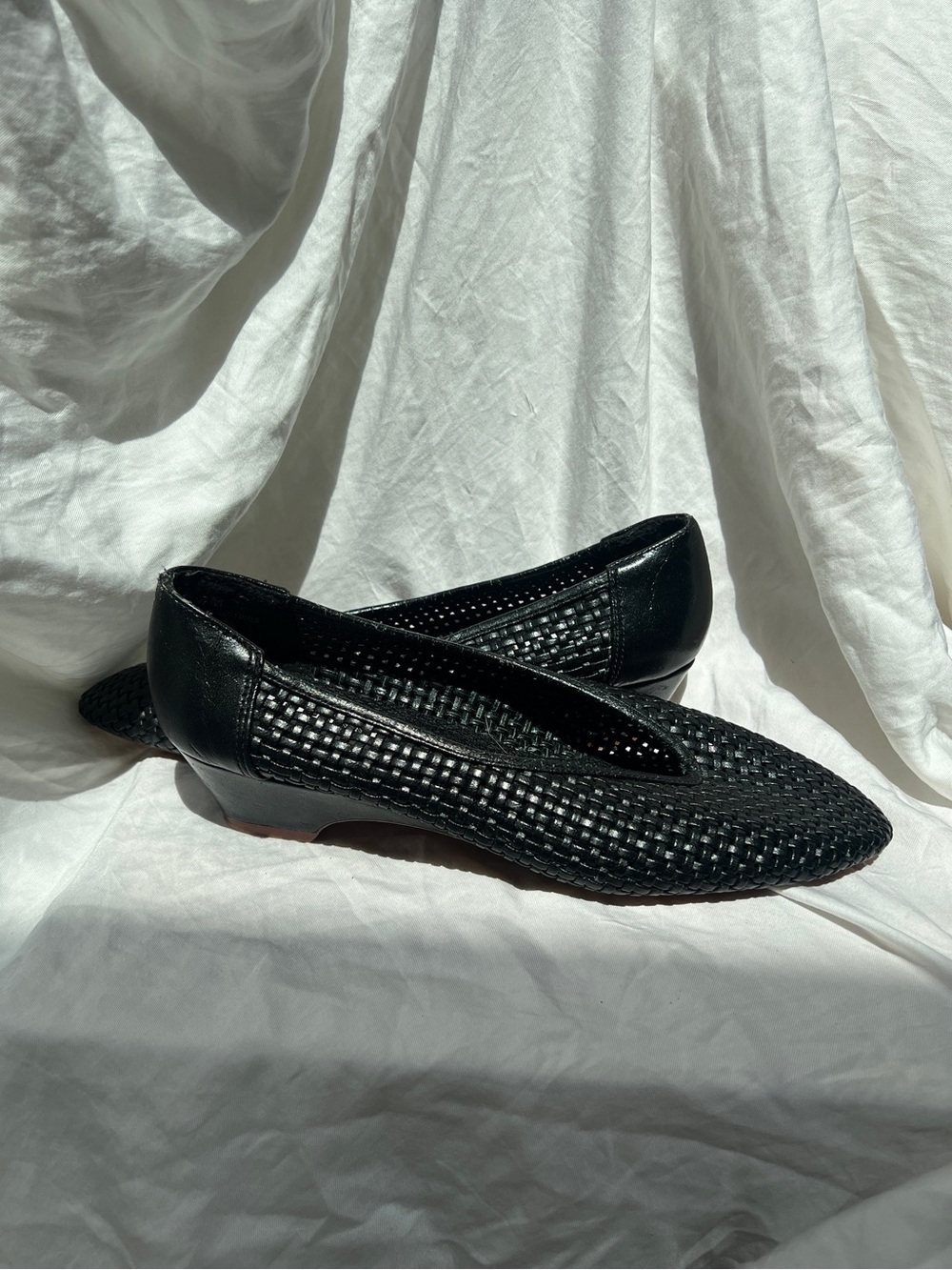 🖤Vintage // Woven Ballet Flats🖤